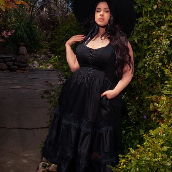 NEW La Femme En Noir Pickety Witch Dress in Black Medium - Picture 4 of 4